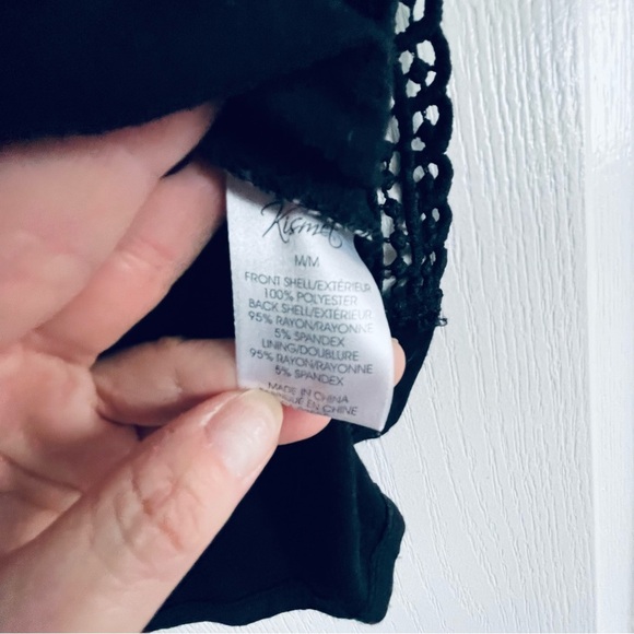 Kismet Black Lace Tank Top - Picture 4 of 4